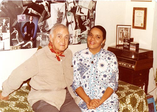 Carlos Chávez y Lorna Mae Myers
