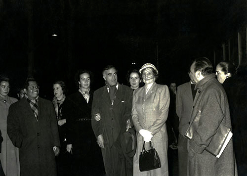 Carlos Chávez, Otilia Ortiz e hijas